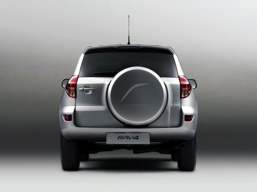  Toyota RAV4 2006 года  (фото 22 из 28)